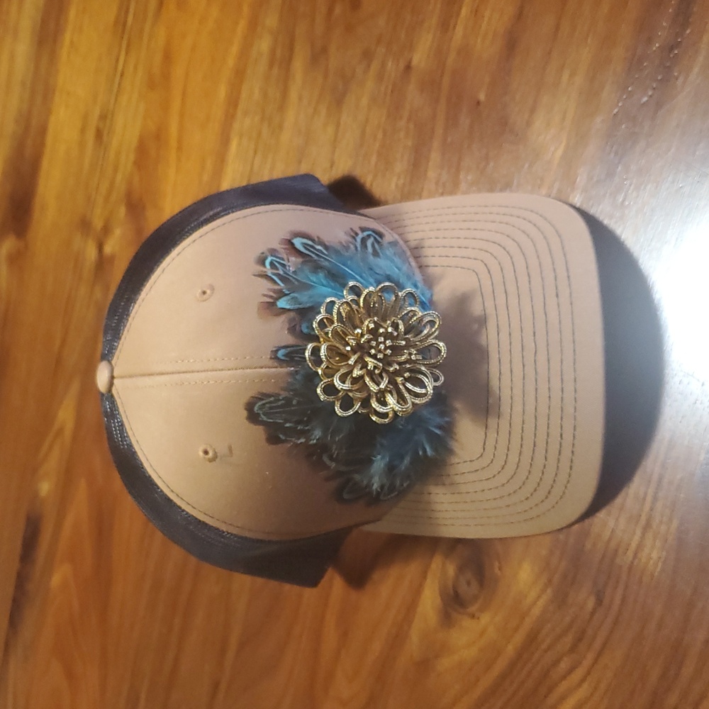 Tan and Black Women's TRUCKER'S Hat with Gold Floral VINTAGE PIN & FEATHERS